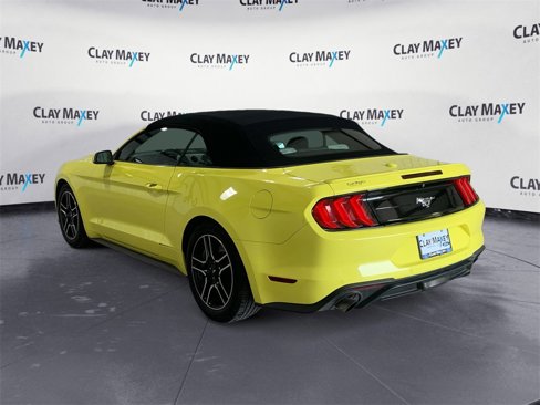 Used 2021 Ford Mustang Premium image 3