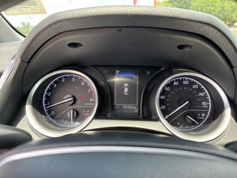 Used 2021 Toyota Camry LE image 21