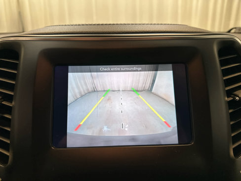 Used 2019 Jeep Cherokee Latitude Plus w/ Cold Weather Group image 15