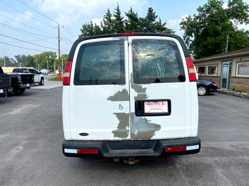 Used 2005 Chevrolet Express 2500 image 4