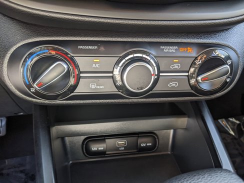 Used 2023 Kia Soul LX image 30