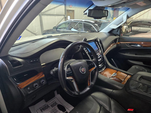 Used 2015 Cadillac Escalade ESV Premium image 12