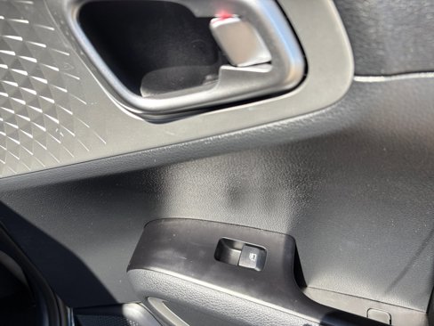 Certified 2022 Kia Soul LX image 38
