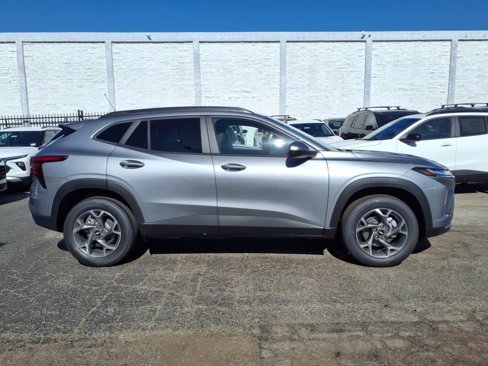 New 2025 Chevrolet Trax LT w/ Driver Confidence Package image 3