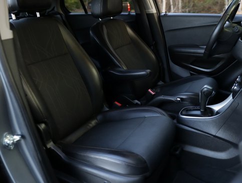 Used 2019 Chevrolet Trax LT w/ LT Convenience Package image 26
