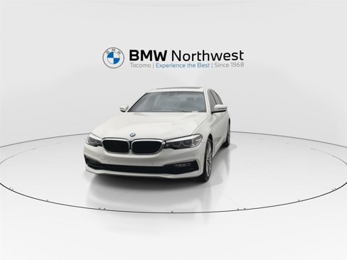 Used 2018 BMW 530i xDrive image 8