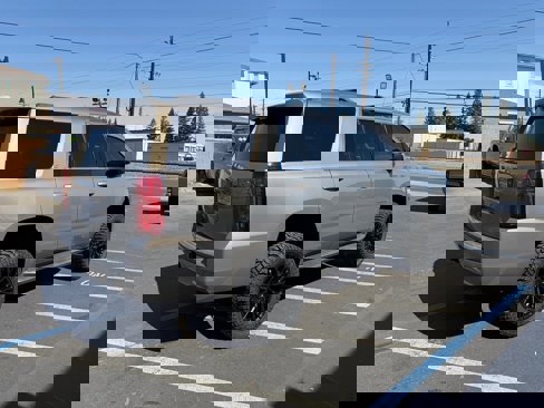 Used 2018 Chevrolet Tahoe LT image 5