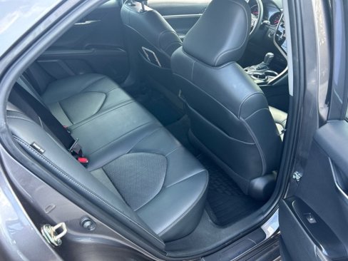 Used 2020 Toyota Camry XSE image 41
