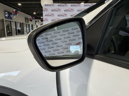 Used 2020 Ford Escape SE image 9