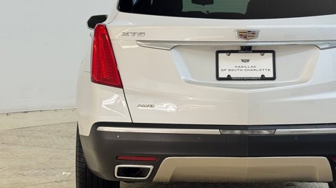 Used 2017 Cadillac XT5 Platinum w/ Driver Assist Package image 13