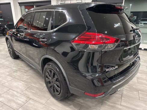 Used 2017 Nissan Rogue S image 9