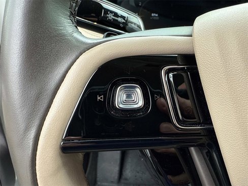 Used 2022 Lincoln Corsair Reserve image 27