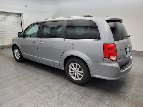 Used 2019 Dodge Grand Caravan SXT image 3