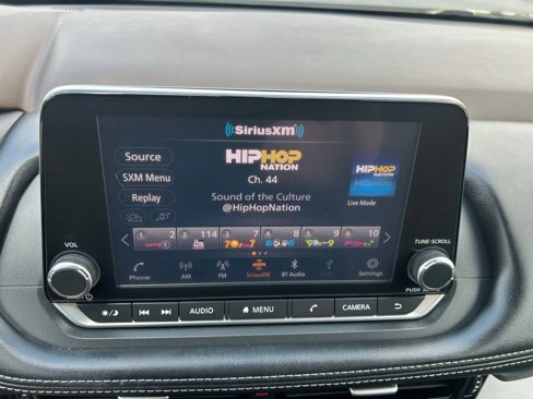 Used 2022 Nissan Rogue SV image 24