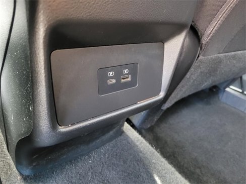 Used 2023 Nissan Rogue SV image 14