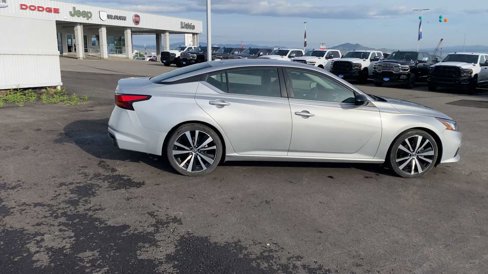 Used 2022 Nissan Altima 2.5 SR image 9