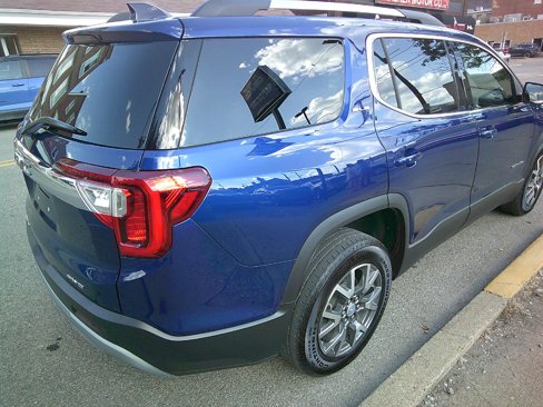 Used 2023 GMC Acadia SLE w/ Driver Convenience Package image 6