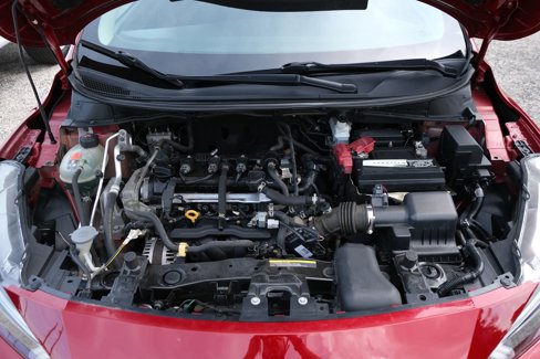 Used 2020 Nissan Versa SR image 40