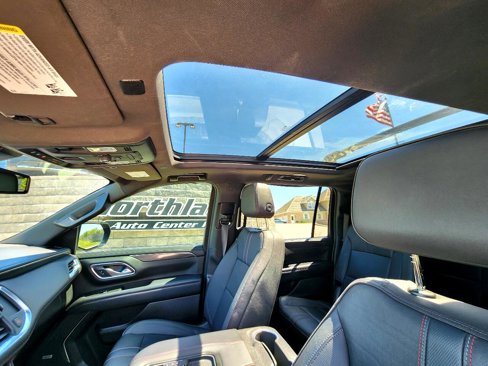 Used 2022 Chevrolet Suburban RST w/ Sport Performance Package image 25