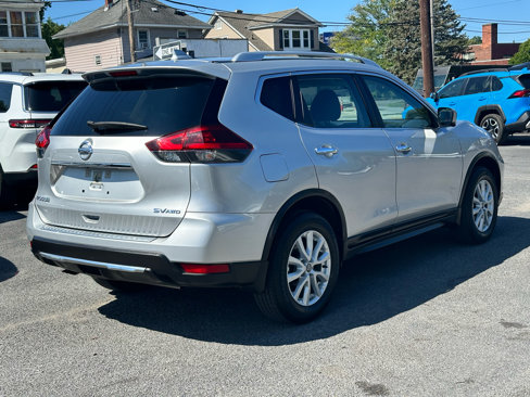 Used 2018 Nissan Rogue SV w/ Sun & Sound Touring Package image 7