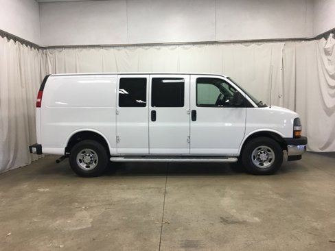 Used 2018 Chevrolet Express 2500 w/ Driver Convenience Package image 2