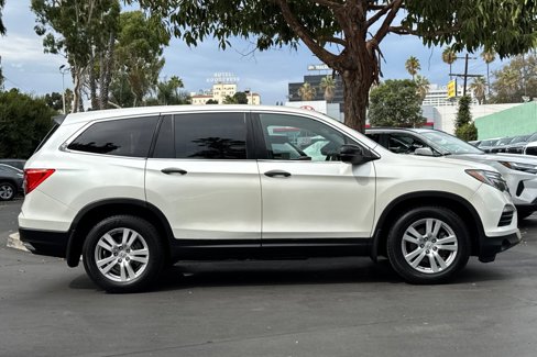 Used 2017 Honda Pilot LX image 3