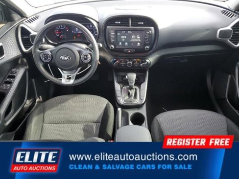 Used 2021 Kia Soul LX image 16