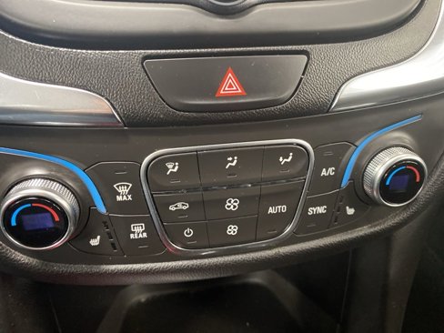 Used 2019 Chevrolet Equinox LT image 39