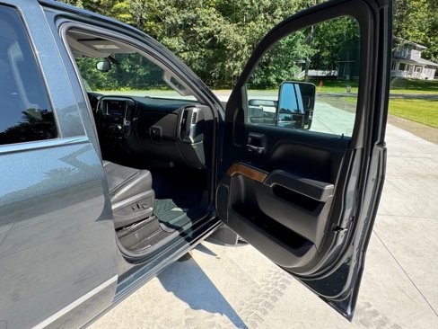 Used 2018 Chevrolet Silverado 1500 LTZ w/ Max Trailering Package image 35