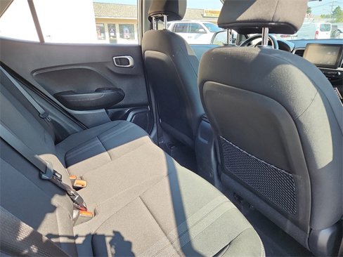 Certified 2023 Hyundai Venue SEL image 30