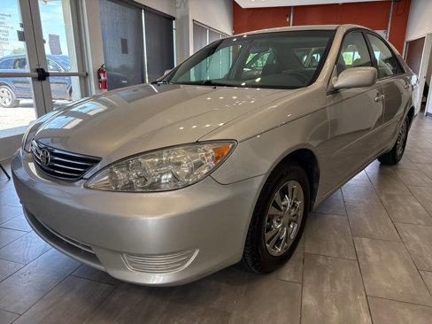 Used 2005 Toyota Camry LE image 3