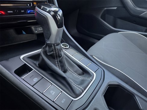 Used 2025 Volkswagen Jetta Sport image 21