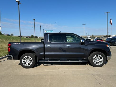 Certified 2022 Chevrolet Silverado 1500 LTZ image 1