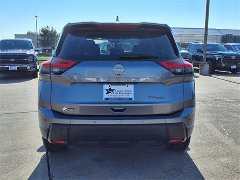 Used 2024 Nissan Rogue SV image 25