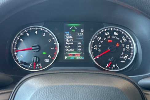 Certified 2022 Toyota RAV4 XLE image 30