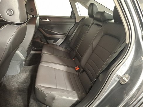 Used 2023 Volkswagen Jetta SE w/ Panoramic Sunroof Package image 14