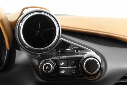 Used 2022 Ferrari F8 Tributo image 29