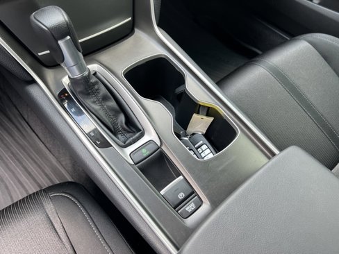 Used 2020 Honda Accord EX image 16