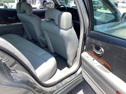 Used 2004 Buick Le Sabre Custom image 30