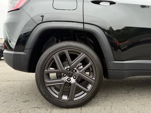 New 2025 Jeep Compass Limited image 22