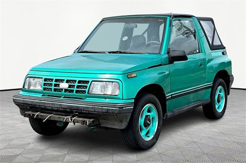 Used 1994 Geo Tracker 2WD 2-Door image 3