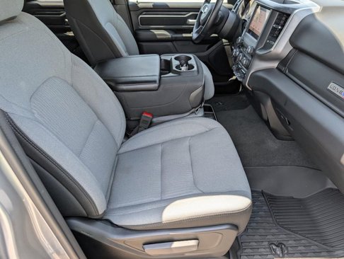Used 2024 RAM 1500 Lone Star image 32
