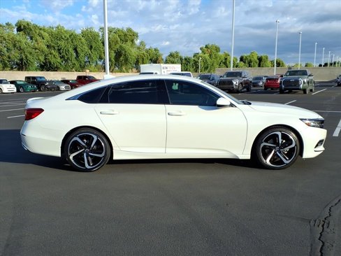 Used 2018 Honda Accord Sport image 7