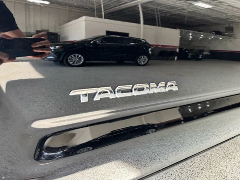 Used 2011 Toyota Tacoma 4x4 Double Cab image 17