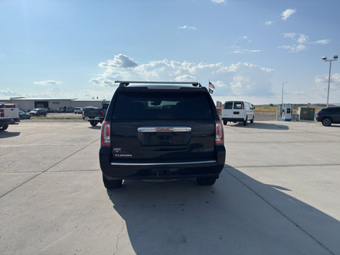Used 2018 GMC Yukon Denali image 4