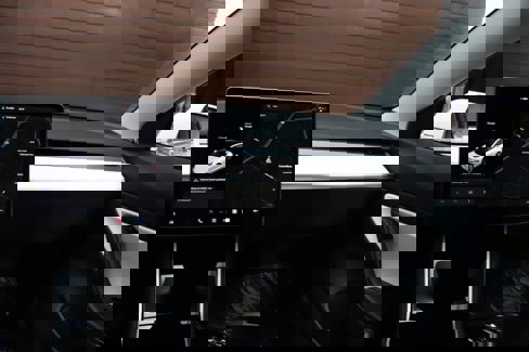 Used 2020 Tesla Model 3 Long Range image 30