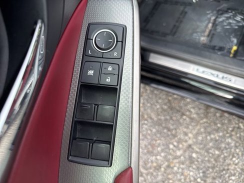 Used 2014 Lexus IS 350 image 19