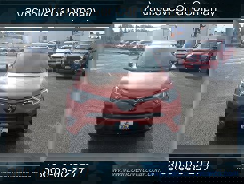 Used 2017 Toyota RAV4 LE image 8