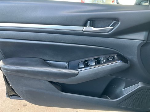 Used 2023 Nissan Altima 2.5 SV image 20