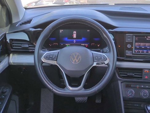 Used 2022 Volkswagen Taos S image 11